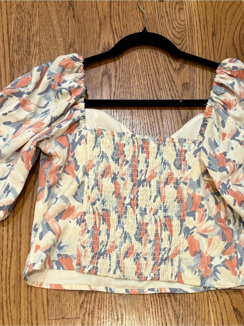 Abercrombie & Fitch Coral and Lavender Floral Puff Sleeve Crop Top